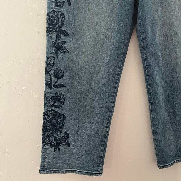 Free People x Driftwood Floral Embroidered Royce Jeans Relaxed Size 34x27 NWT - Picture 5 of 13